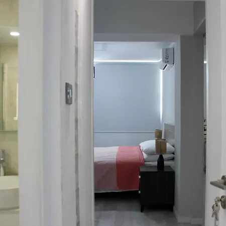 Nicosia Central Suites Apartament *