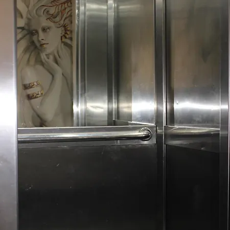 アパート Nicosia Central Suites *